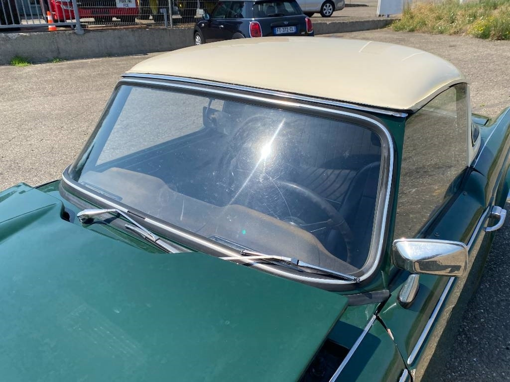Coche Triumph TR4-A + Hard Top / OldTimer endommagé: foto 23