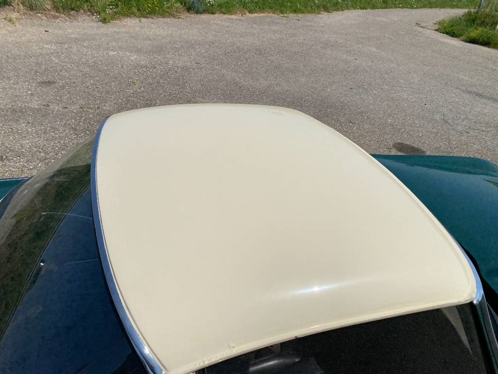 Coche Triumph TR4-A + Hard Top / OldTimer endommagé: foto 42