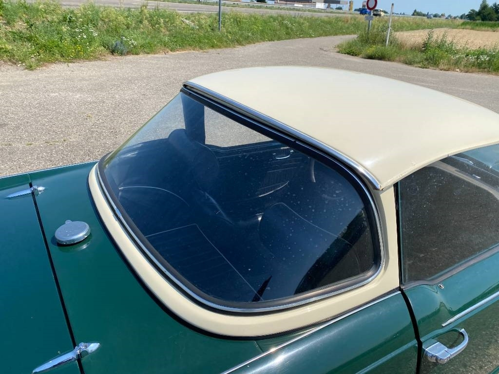 Coche Triumph TR4-A + Hard Top / OldTimer endommagé: foto 41