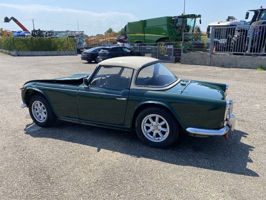 Coche Triumph TR4-A + Hard Top / OldTimer endommagé: foto 6