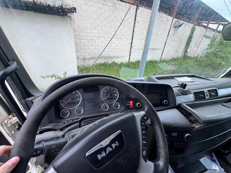 MAN TGX 18.480 - Cabeza tractora: foto 5 MAN TGX 18.480 - Cabeza tractora: foto 5