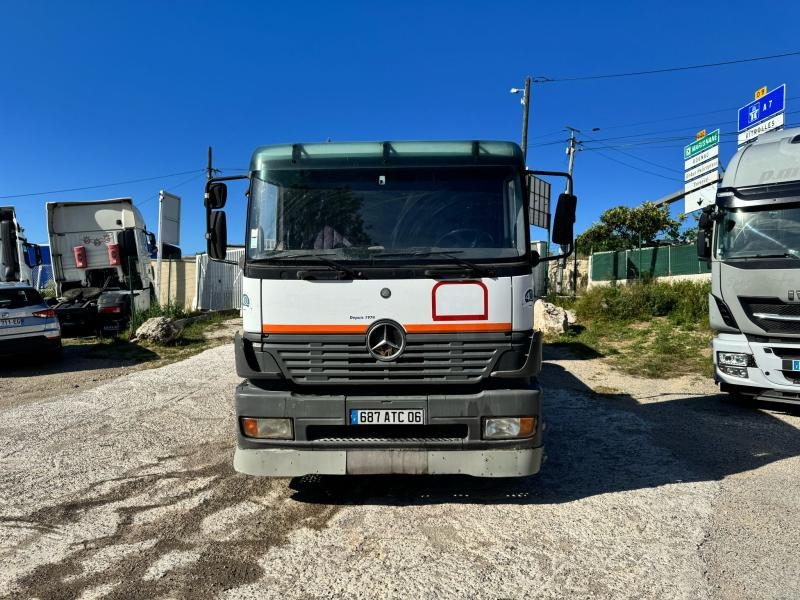 Mercedes Axor 1828 - Cabeza tractora: foto 2 Mercedes Axor 1828 - Cabeza tractora: foto 2