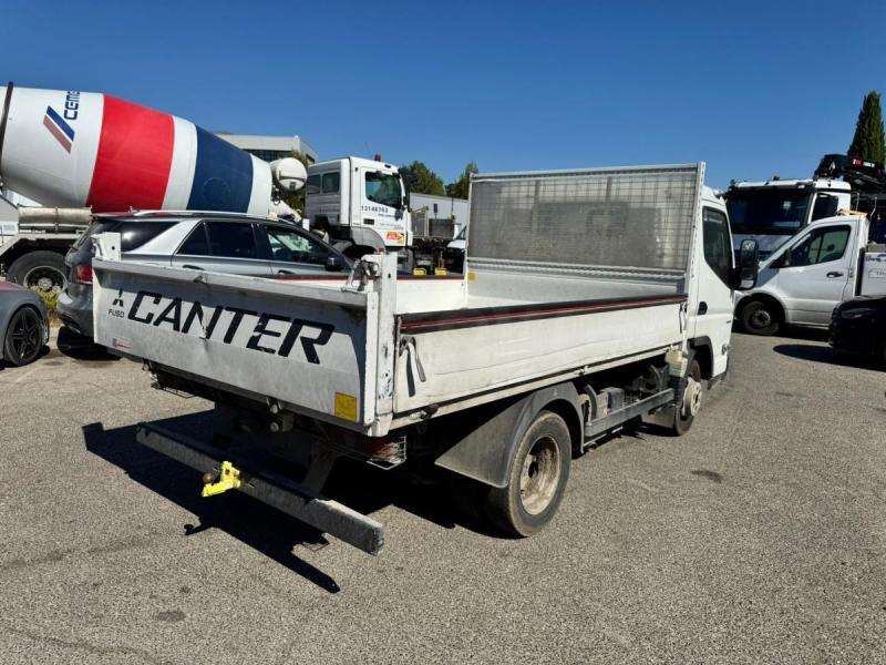 Mitsubishi Fuso FUSO CANTER 35C13 BENNE - Furgoneta basculante: foto 4 Mitsubishi Fuso FUSO CANTER 35C13 BENNE - Furgoneta basculante: foto 4