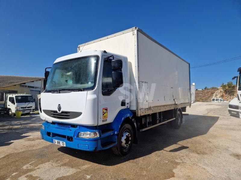 Renault DCI 220 - Camión caja cerrada: foto 1 Renault DCI 220 - Camión caja cerrada: foto 1