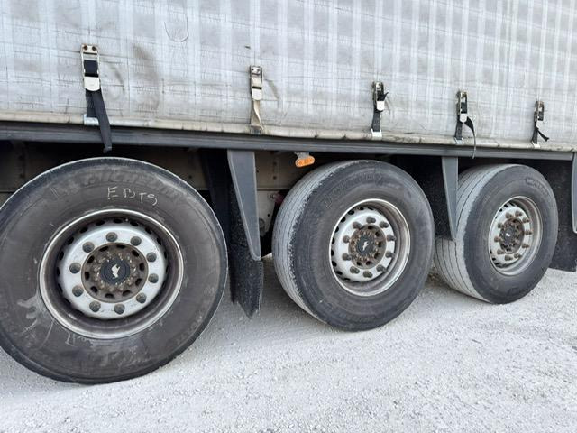Schmitz Cargobull SCHMITZ CARGOBULL ZD22 E SAVOYARDE - Semirremolque lona: foto 5 Schmitz Cargobull SCHMITZ CARGOBULL ZD22 E SAVOYARDE - Semirremolque lona: foto 5
