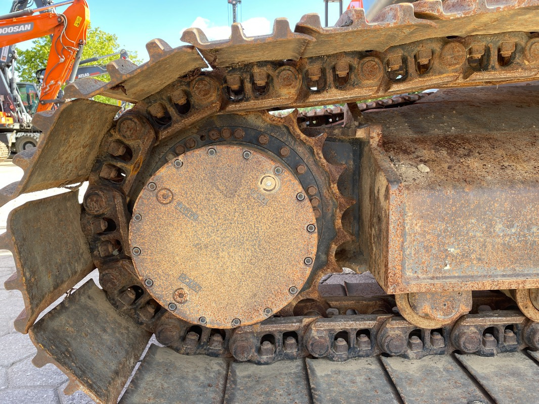 Doosan DX235LC-5 - Excavadora de cadenas: foto 2 Doosan DX235LC-5 - Excavadora de cadenas: foto 2