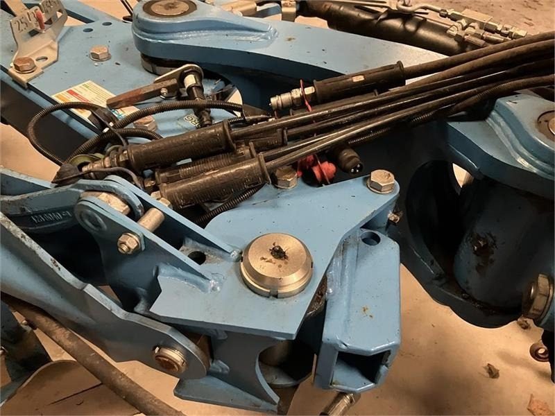 Lemken JUVEL 8VT 5L 100  - Arado: foto 3 Lemken JUVEL 8VT 5L 100  - Arado: foto 3