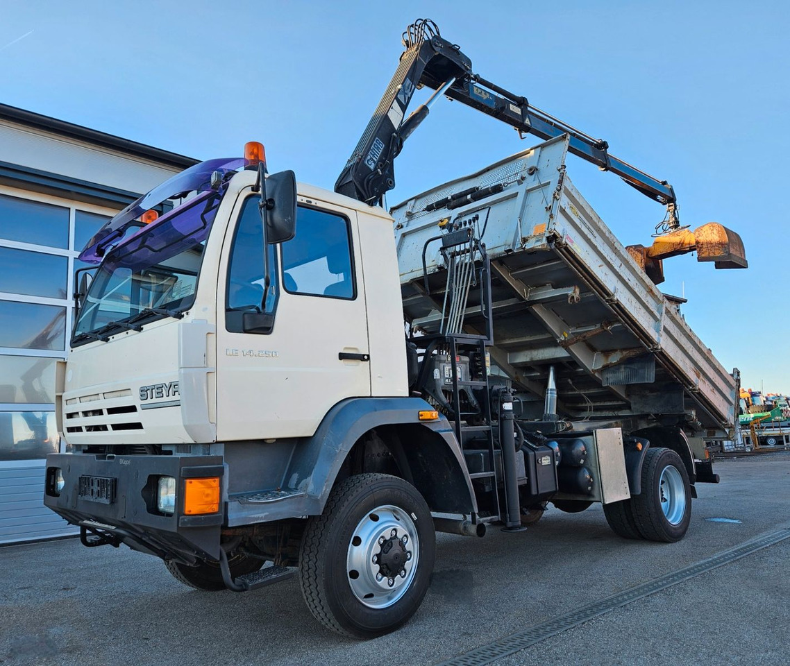 Camión volquete, Camión grúa MAN LE 14.250 4x4 HIAB 077BS-2 Kran Greifer: foto 11