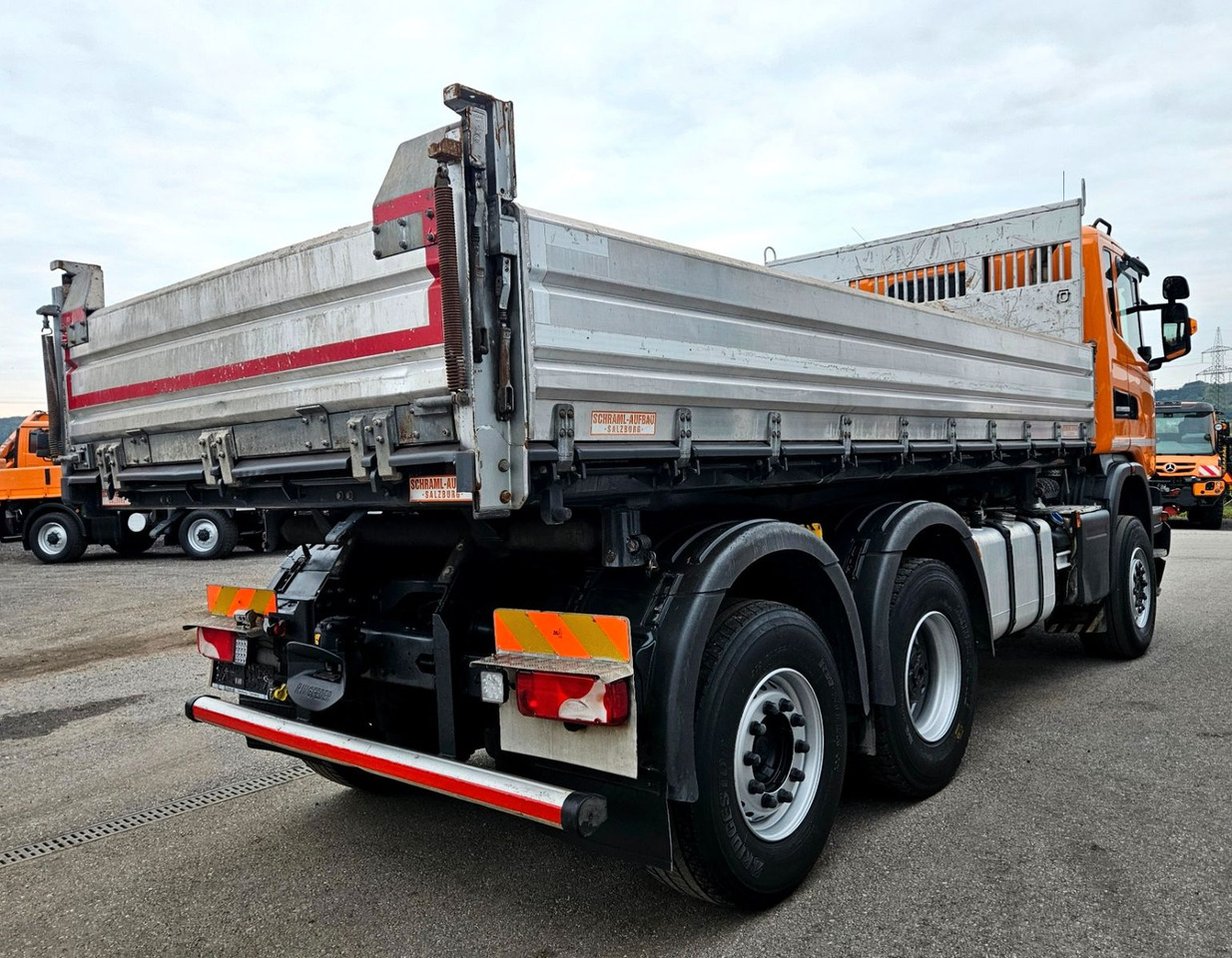 Scania G 410 6x4-4 Euro6  Winterdienst - Camión volquete: foto 3 Scania G 410 6x4-4 Euro6  Winterdienst - Camión volquete: foto 3