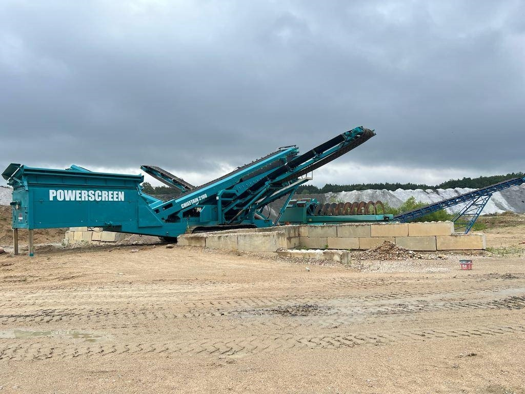 PowerScreen Chieftain 2100  - Cribadora: foto 1 PowerScreen Chieftain 2100  - Cribadora: foto 1