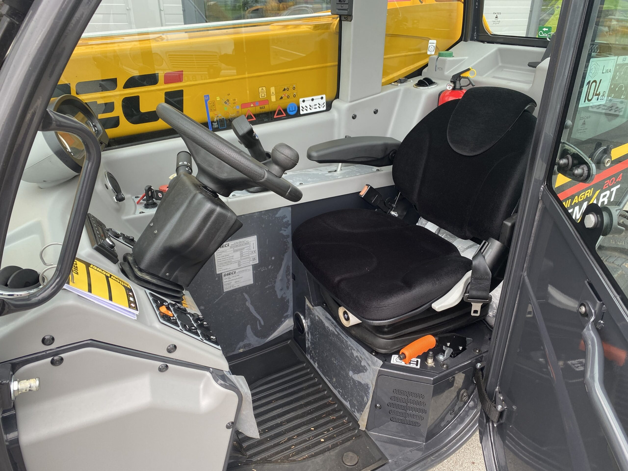 Leasing para  Dieci Mini Agri 20.4 SMART 37 kW Dieci Mini Agri 20.4 SMART 37 kW: foto 7