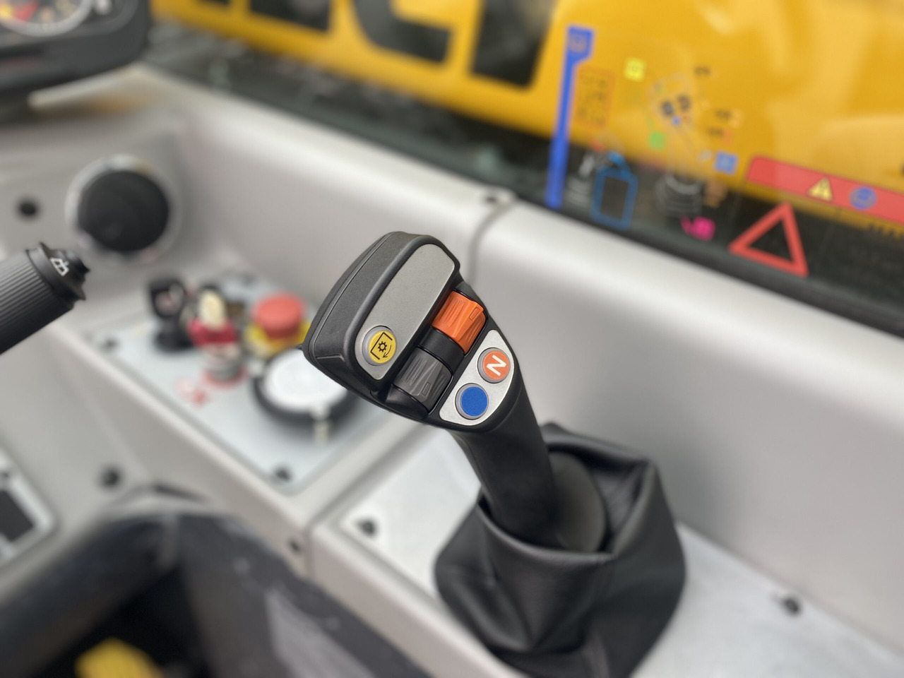 Leasing para  Dieci Mini Agri 20.4 SMART 37 kW Dieci Mini Agri 20.4 SMART 37 kW: foto 9