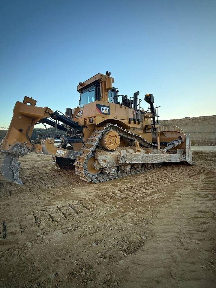 CAT D 10 T - Bulldozer: foto 2 CAT D 10 T - Bulldozer: foto 2