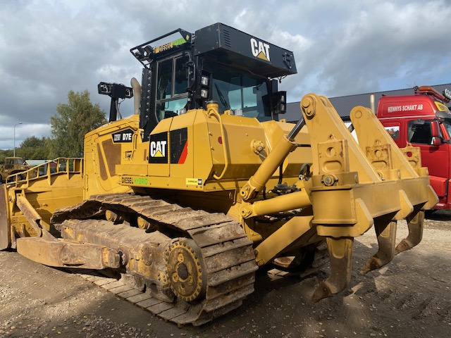 CATERPILLAR D7E - Bulldozer: foto 2 CATERPILLAR D7E - Bulldozer: foto 2