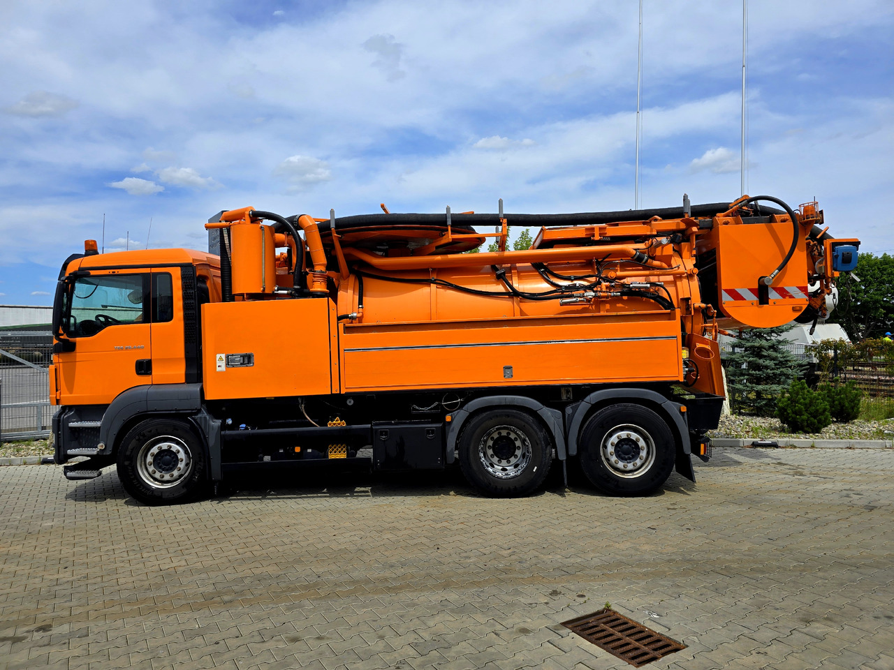 MAN TGS 28.440 - Limpieza de alcantarillado: foto 4 MAN TGS 28.440 - Limpieza de alcantarillado: foto 4