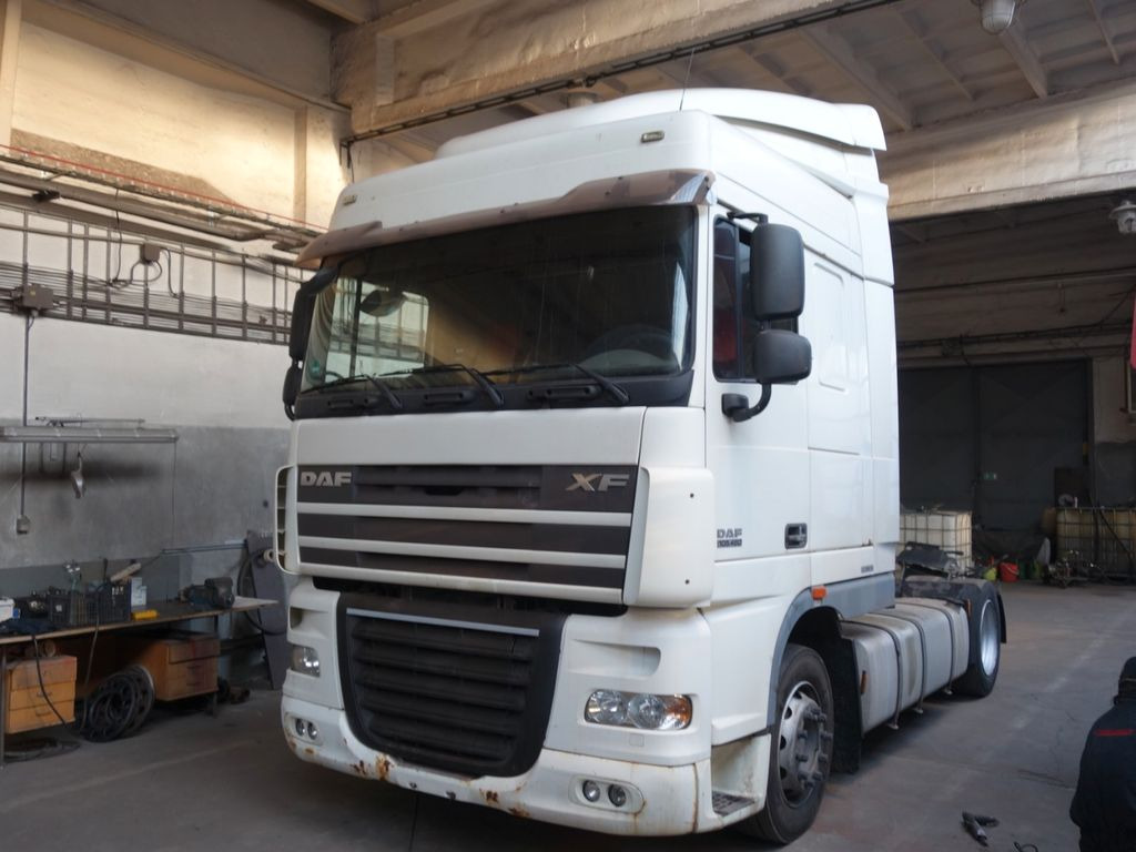 DAF XF 460 SC LD, Motorschaden - Cabeza tractora: foto 1 DAF XF 460 SC LD, Motorschaden - Cabeza tractora: foto 1