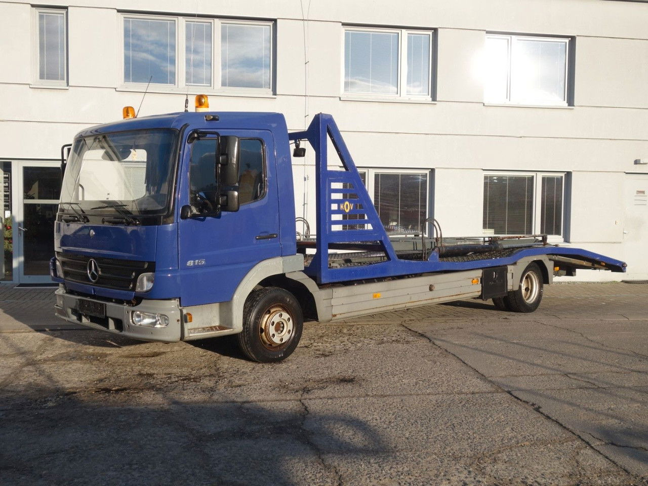 Mercedes-Benz Atego 815 für 2 PKW - Camión portavehículos: foto 2 Mercedes-Benz Atego 815 für 2 PKW - Camión portavehículos: foto 2