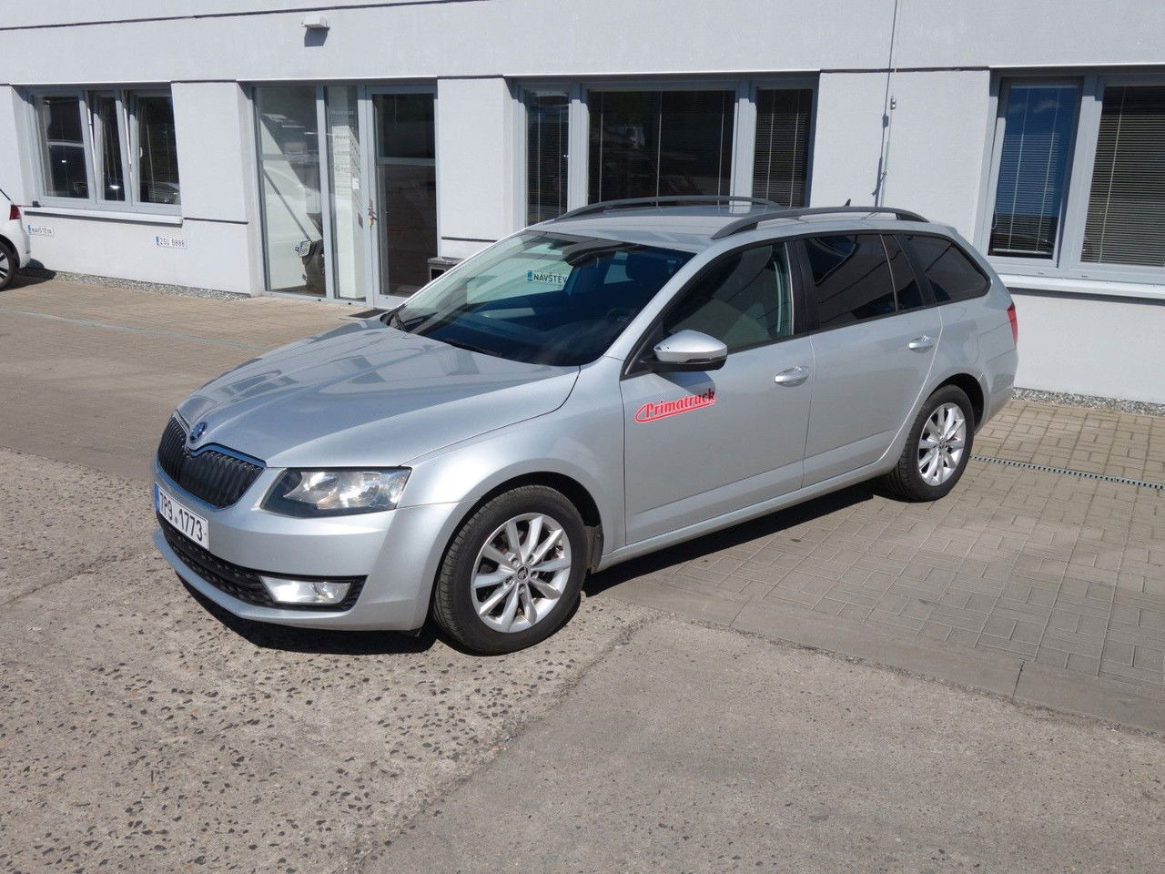 Škoda Octavia Combi Ambition 1,6 TDI, DSG, Navi, Clima - Coche familiar: foto 2 Škoda Octavia Combi Ambition 1,6 TDI, DSG, Navi, Clima - Coche familiar: foto 2