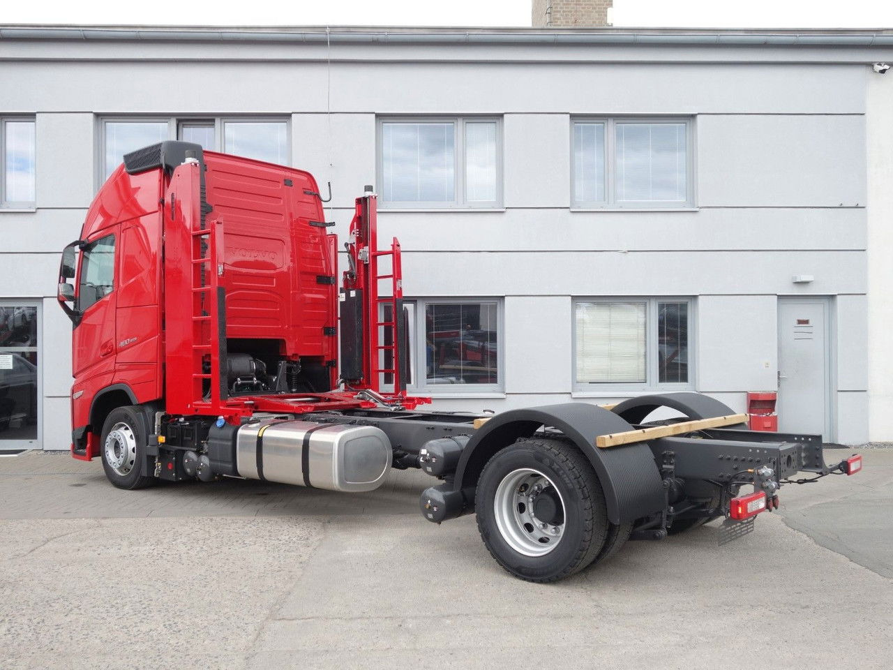 Volvo FH 13 XL 460 TC Neue fur Kassbohrer,Rolfo, Rimo - Camión chasis: foto 4 Volvo FH 13 XL 460 TC Neue fur Kassbohrer,Rolfo, Rimo - Camión chasis: foto 4