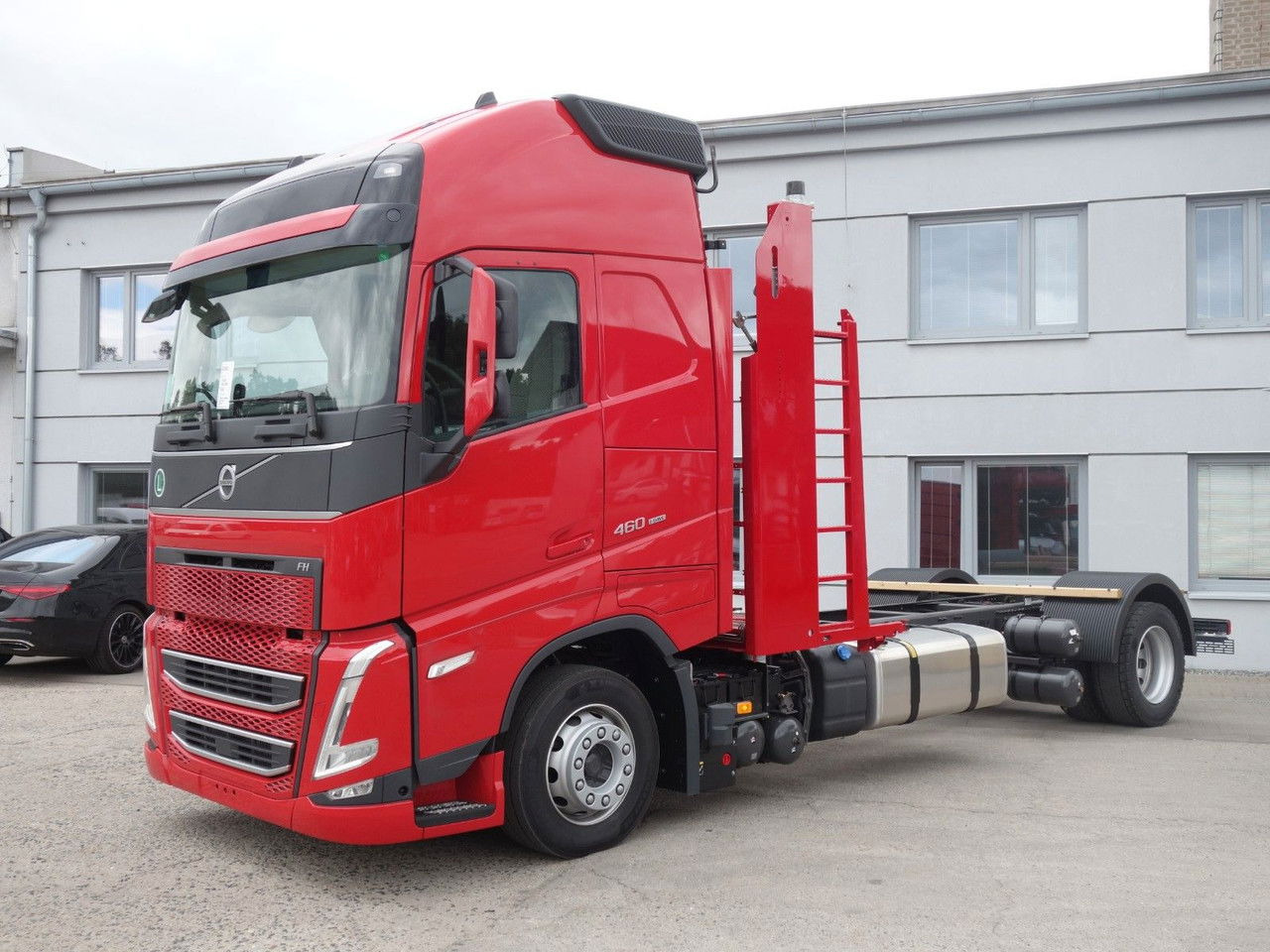 Volvo FH 13 XL 460 TC Neue fur Kassbohrer,Rolfo, Rimo - Camión chasis: foto 1 Volvo FH 13 XL 460 TC Neue fur Kassbohrer,Rolfo, Rimo - Camión chasis: foto 1