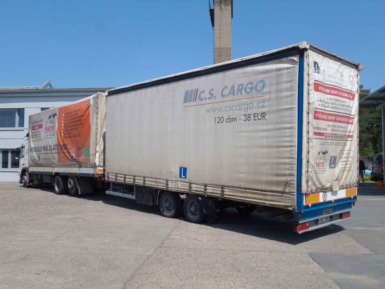 Volvo FM 380 6x2 + Panav Anhänger - Camión lona: foto 4 Volvo FM 380 6x2 + Panav Anhänger - Camión lona: foto 4