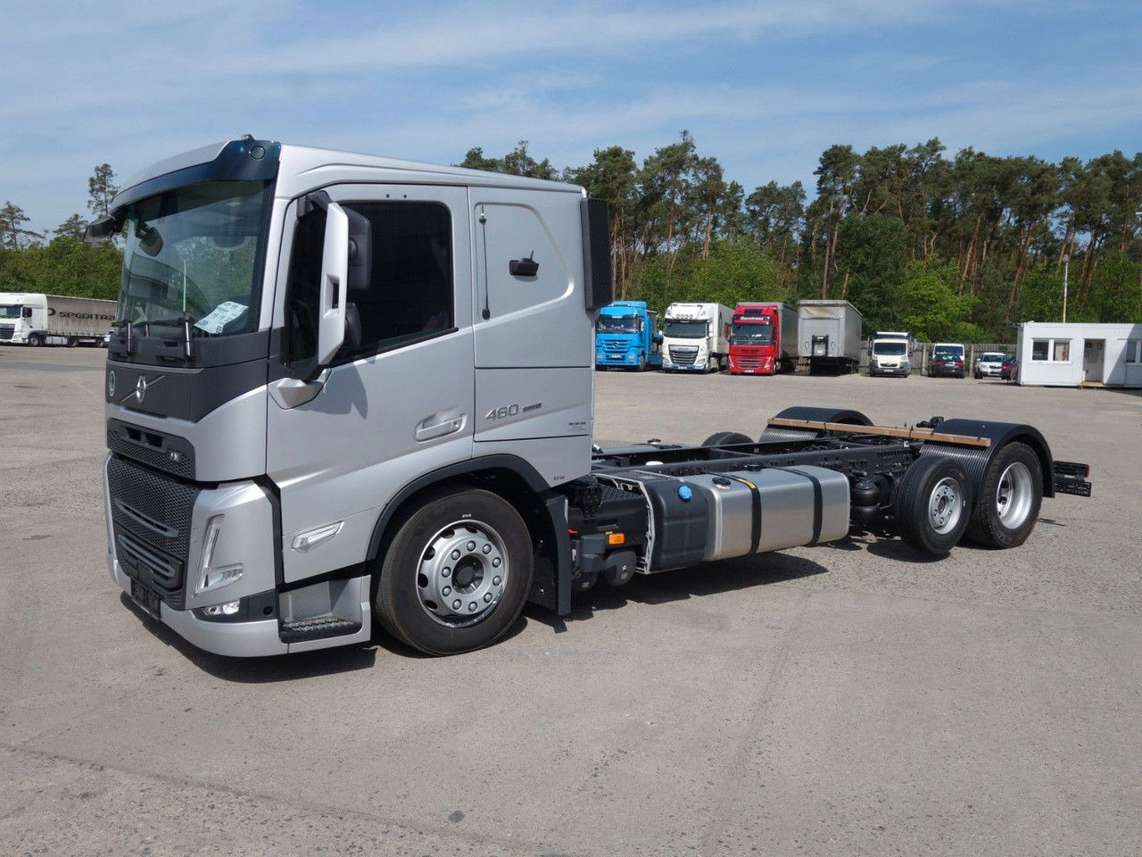 Volvo FM 460 FM13 6x2 Neue RTO , Kassbohrer, Rolfo, Rimo - Camión portavehículos: foto 2 Volvo FM 460 FM13 6x2 Neue RTO , Kassbohrer, Rolfo, Rimo - Camión portavehículos: foto 2