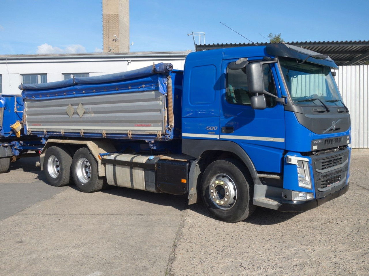 Volvo FM 500 6x4, Dreiseitenkipper Schwarzmüller - Camión volquete: foto 2 Volvo FM 500 6x4, Dreiseitenkipper Schwarzmüller - Camión volquete: foto 2