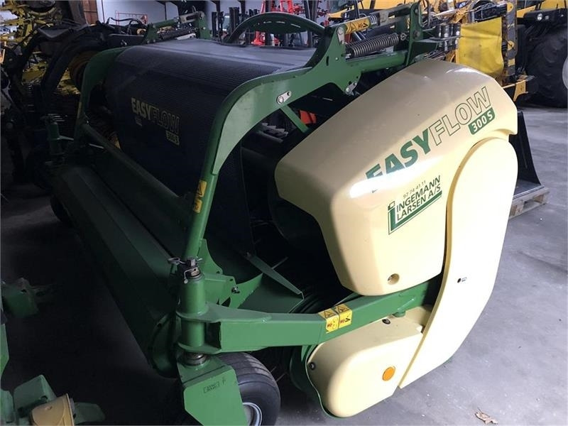 Krone EasyFlow 300S - Maquinaria de henificación: foto 3 Krone EasyFlow 300S - Maquinaria de henificación: foto 3