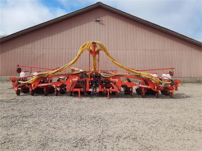 Maschio Gaspardo Manta XL 12 rk med PA1 fronttank - Sembradora: foto 3 Maschio Gaspardo Manta XL 12 rk med PA1 fronttank - Sembradora: foto 3