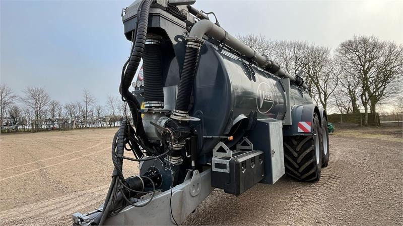 Votech VG2-22 XXL Dog Walk - Cuba de purín: foto 2 Votech VG2-22 XXL Dog Walk - Cuba de purín: foto 2