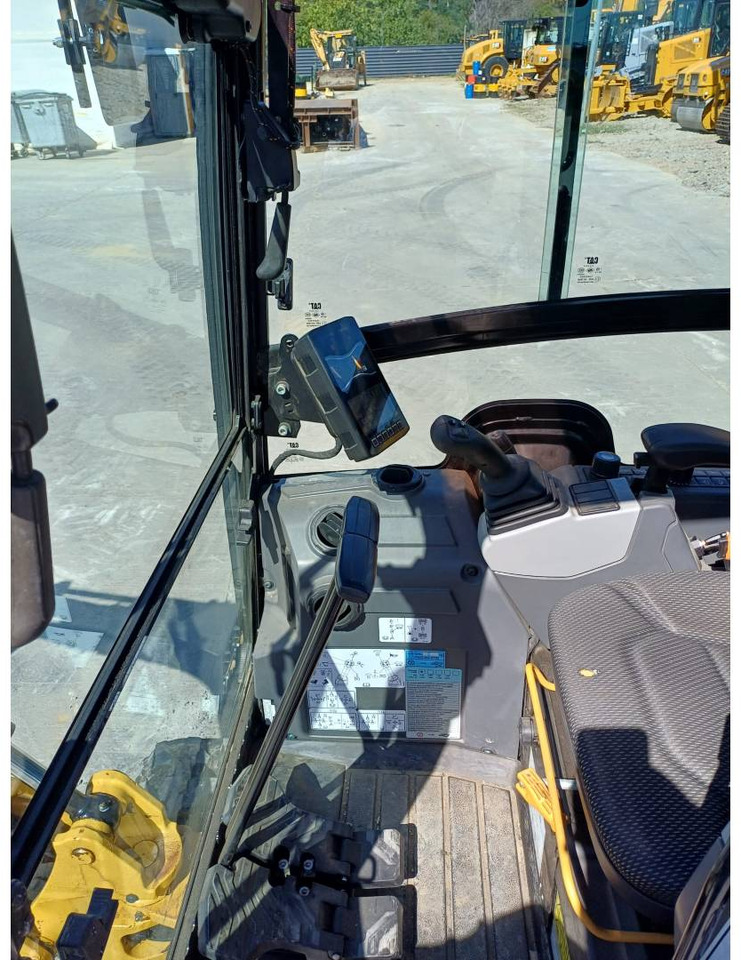 Excavadora de cadenas CAT 301.8-05: foto 9 Excavadora de cadenas CAT 301.8-05: foto 9