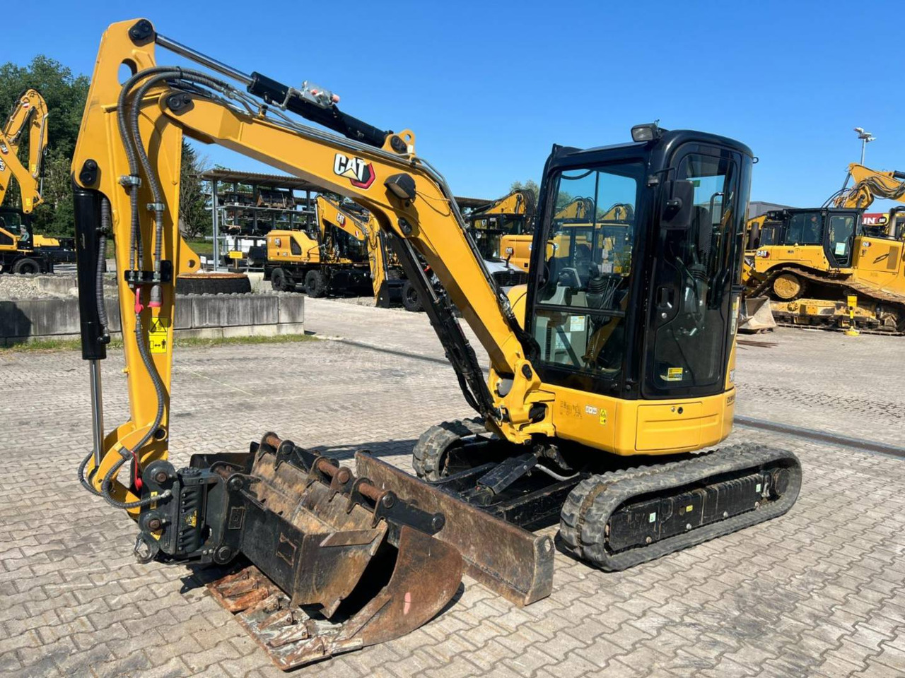 CAT 303.5E2CR - Excavadora de cadenas: foto 1 CAT 303.5E2CR - Excavadora de cadenas: foto 1