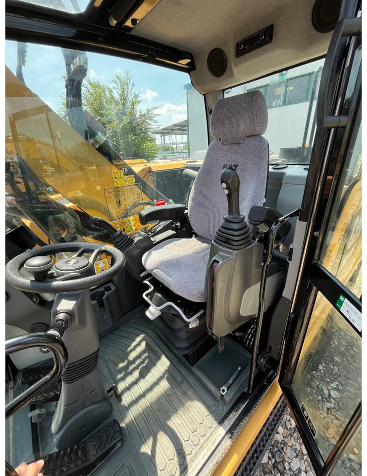 Excavadora de ruedas CAT M318F: foto 7