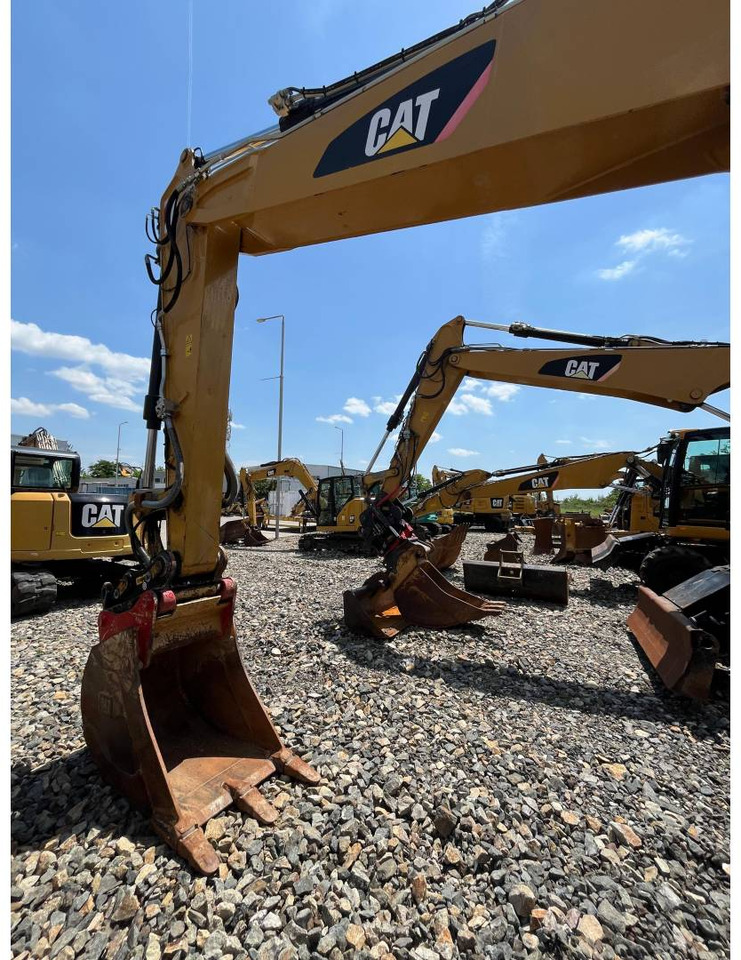 Excavadora de ruedas CAT M318F: foto 6