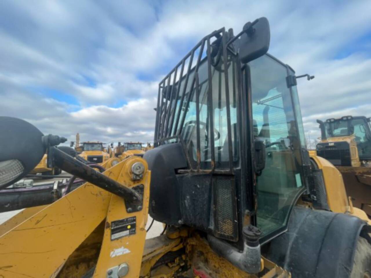 Cargadora de ruedas CAT 908M: foto 10