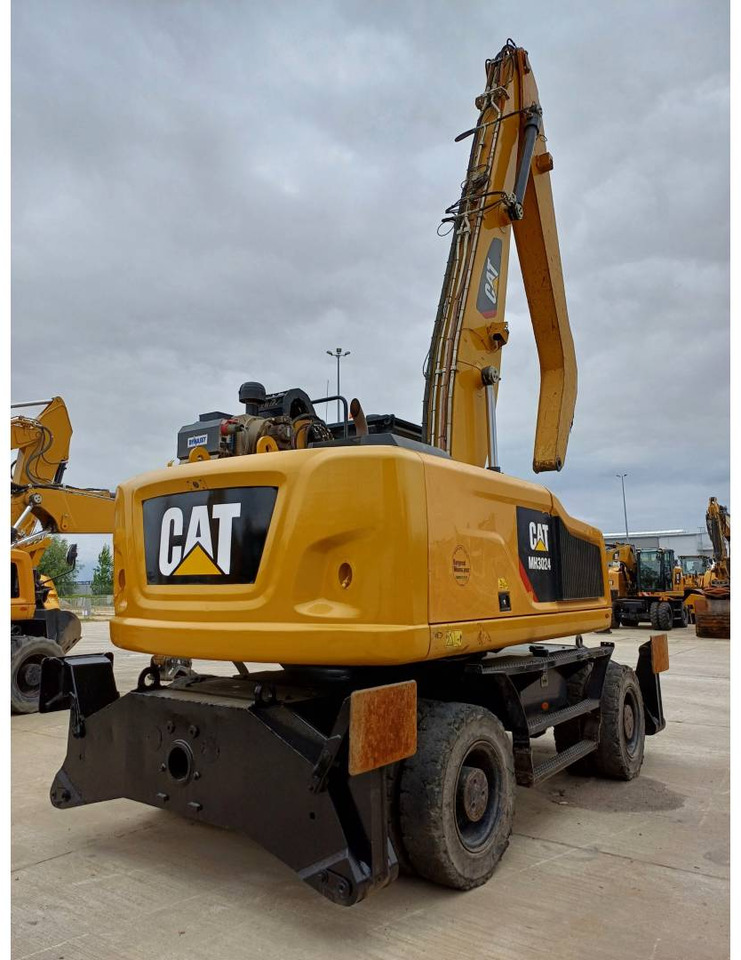 CAT MH3024 - Manipulador de materiales: foto 3 CAT MH3024 - Manipulador de materiales: foto 3