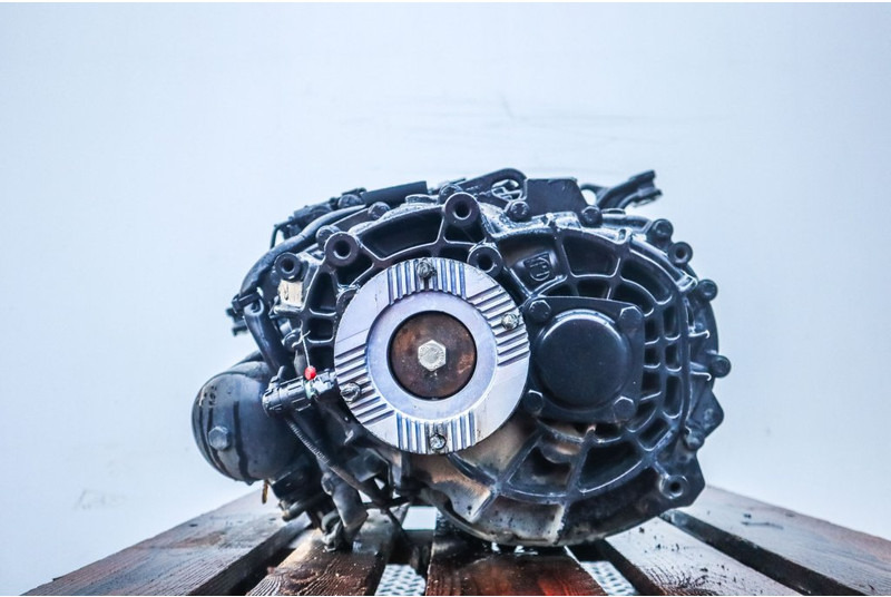 ZF 6AS800TO TGL EURO6 81.32004-6338 - Caja de cambios para Camión: foto 4 ZF 6AS800TO TGL EURO6 81.32004-6338 - Caja de cambios para Camión: foto 4