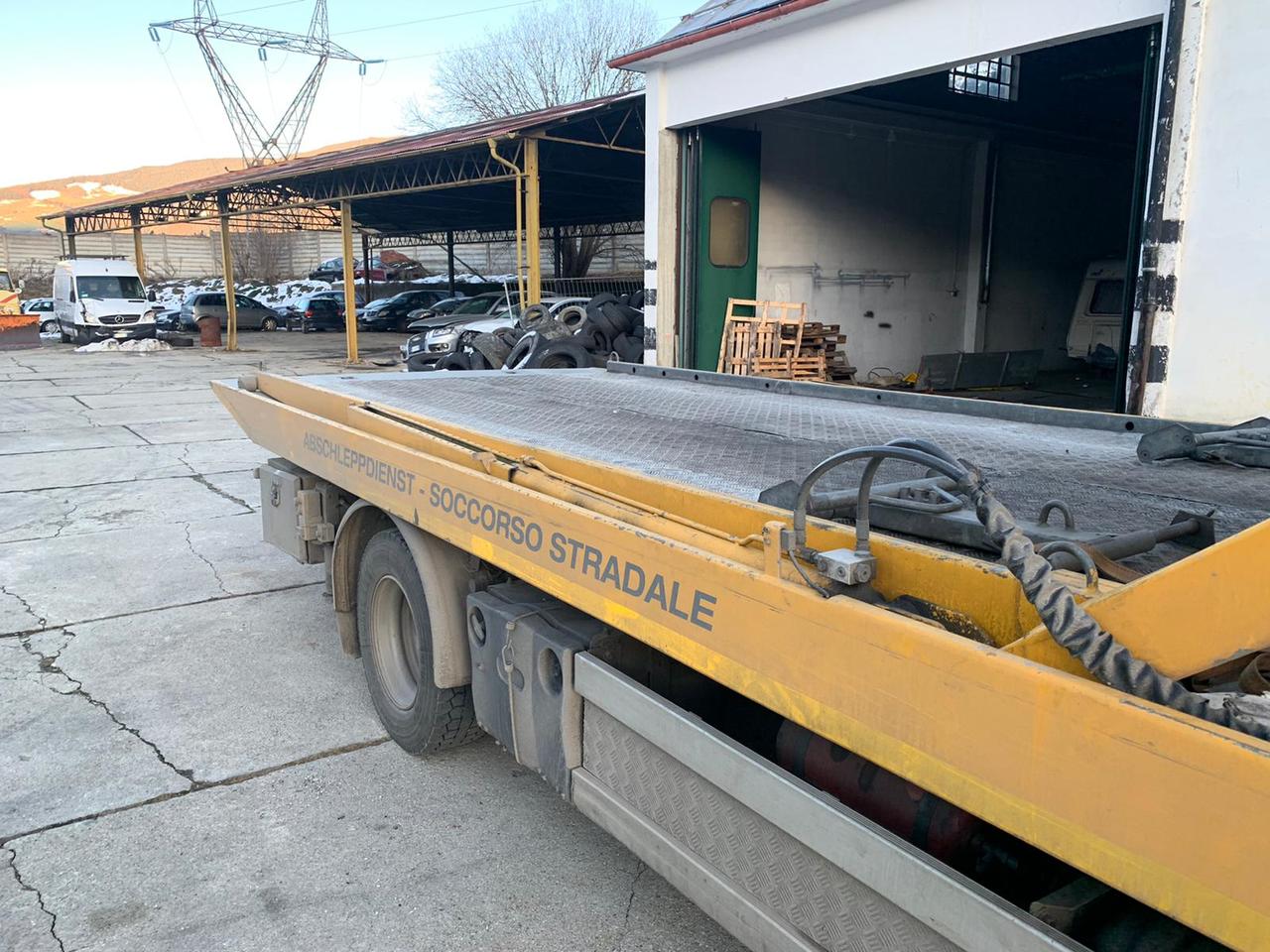 IVECO LESO - Camión portavehículos: foto 4 IVECO LESO - Camión portavehículos: foto 4