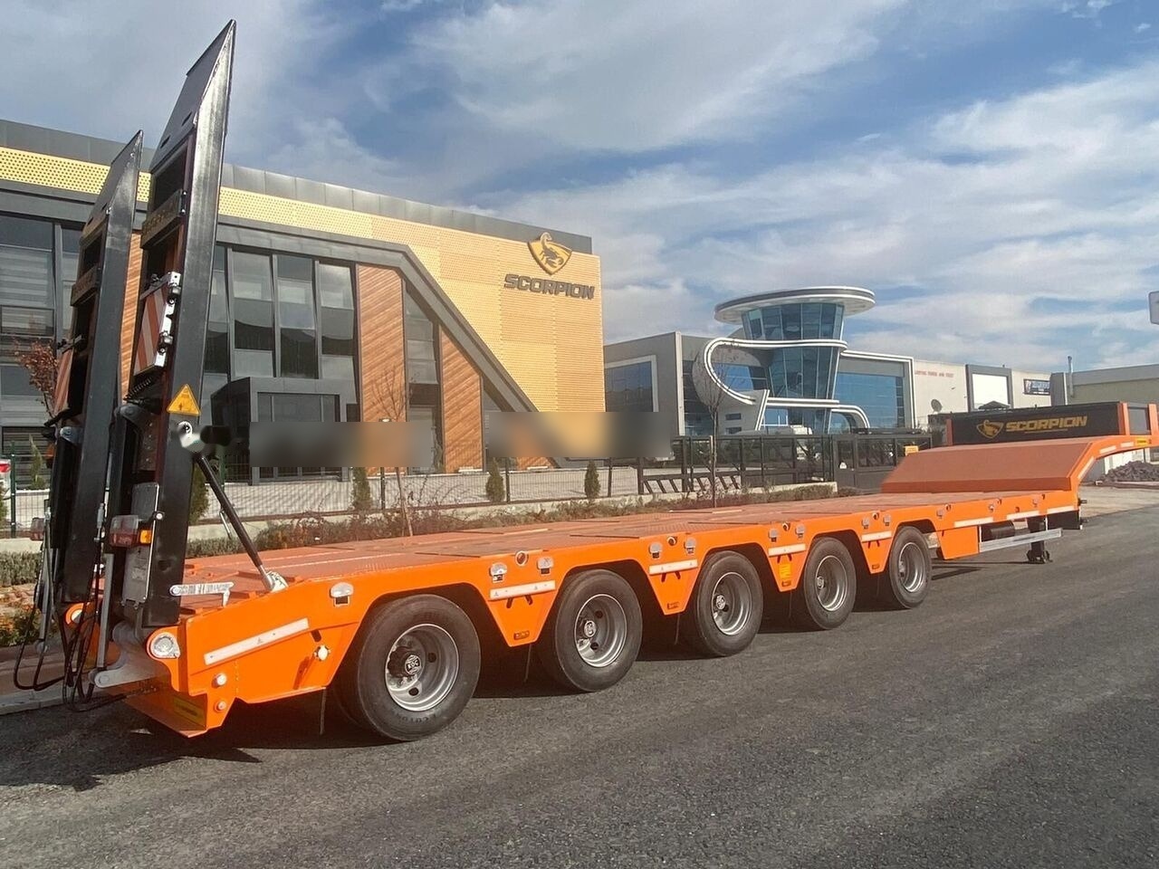 Scorpion Trailer SCORPION TRAILER NEW 5 AXLE LOWBED SEMI TRAILER (MANUFACTURER COMPANY) - Semirremolque góndola rebajadas: foto 1 Scorpion Trailer SCORPION TRAILER NEW 5 AXLE LOWBED SEMI TRAILER (MANUFACTURER COMPANY) - Semirremolque góndola rebajadas: foto 1