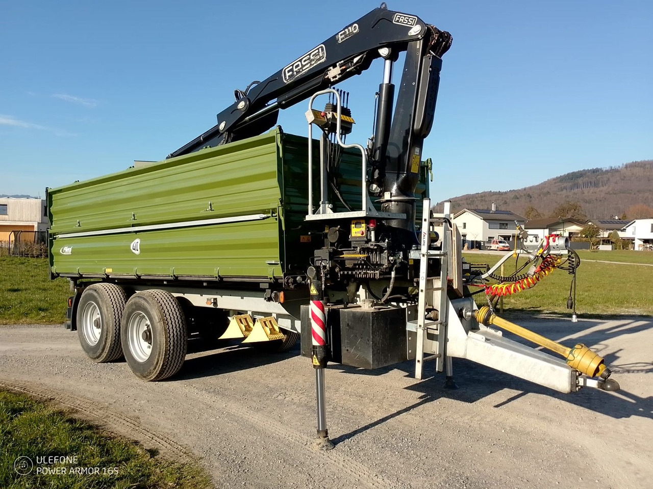 Fliegl TDK160, Agraranhänger, Fassi F110, EU Papiere - Remolque volquete: foto 1 Fliegl TDK160, Agraranhänger, Fassi F110, EU Papiere - Remolque volquete: foto 1