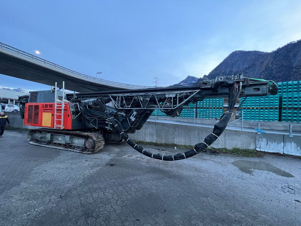 Liebherr LB16, Bohrgeraet, DRILLING RIG, SWISS, 11840h - Perforadora: foto 3 Liebherr LB16, Bohrgeraet, DRILLING RIG, SWISS, 11840h - Perforadora: foto 3