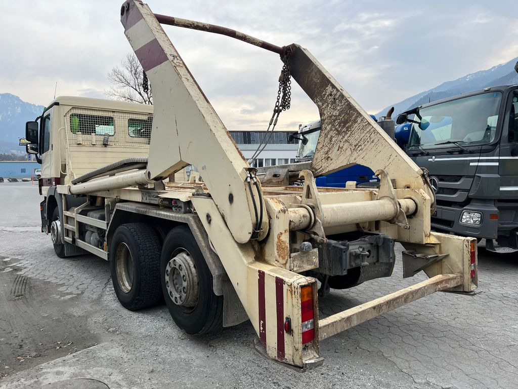 Mercedes-Benz Actros 2536 6x2, E5, MP3, WELAKI - Camión portacontenedor de cadenas: foto 4 Mercedes-Benz Actros 2536 6x2, E5, MP3, WELAKI - Camión portacontenedor de cadenas: foto 4