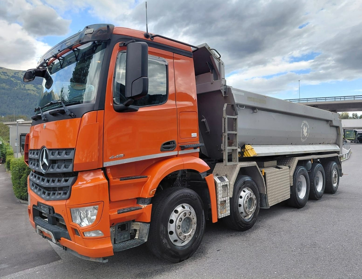 Mercedes-Benz Arocs 4451 10x4, E6, Meiller Dumper, Retarder - Camión volquete: foto 1 Mercedes-Benz Arocs 4451 10x4, E6, Meiller Dumper, Retarder - Camión volquete: foto 1