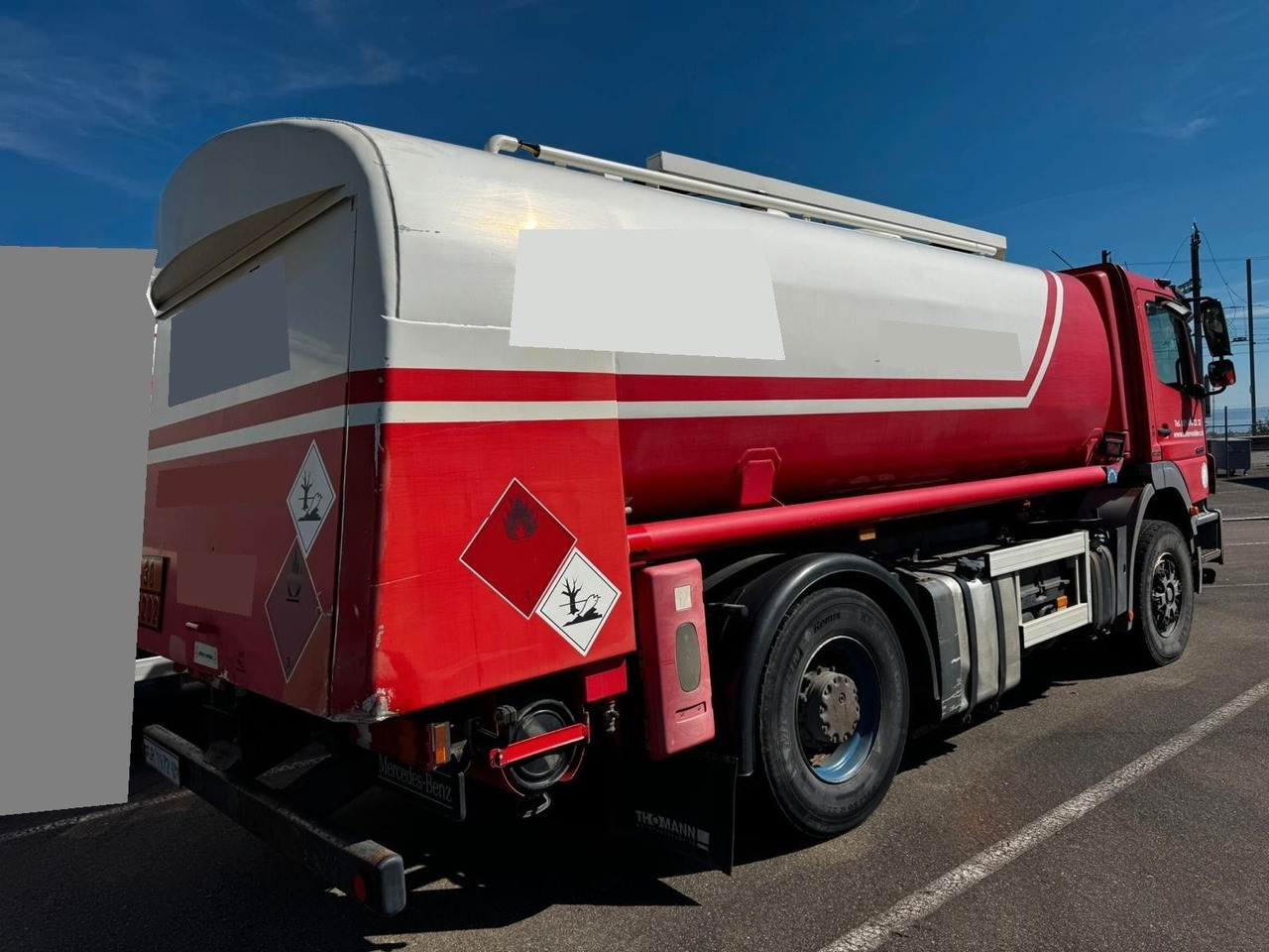 Mercedes-Benz Axor 1833, ADR, E4, 2 Kammern 1. 5000L 2. 7000L - Camión cisterna: foto 3 Mercedes-Benz Axor 1833, ADR, E4, 2 Kammern 1. 5000L 2. 7000L - Camión cisterna: foto 3