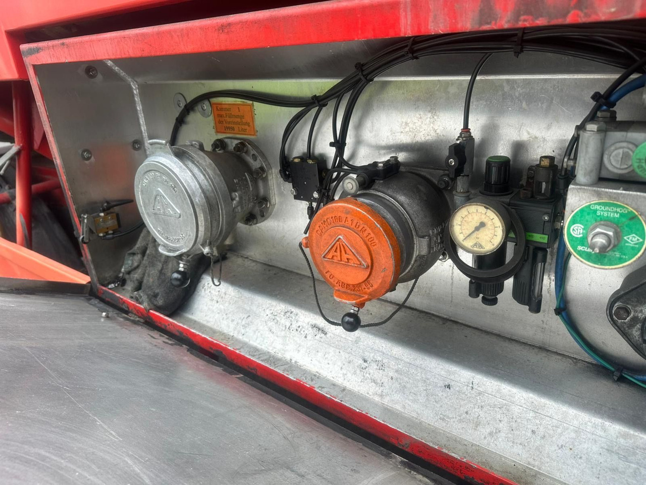 Willig 2 ANH 21.0, ADR, Benzin/Diesel, 19950Lite - Remolque cisterna: foto 5 Willig 2 ANH 21.0, ADR, Benzin/Diesel, 19950Lite - Remolque cisterna: foto 5