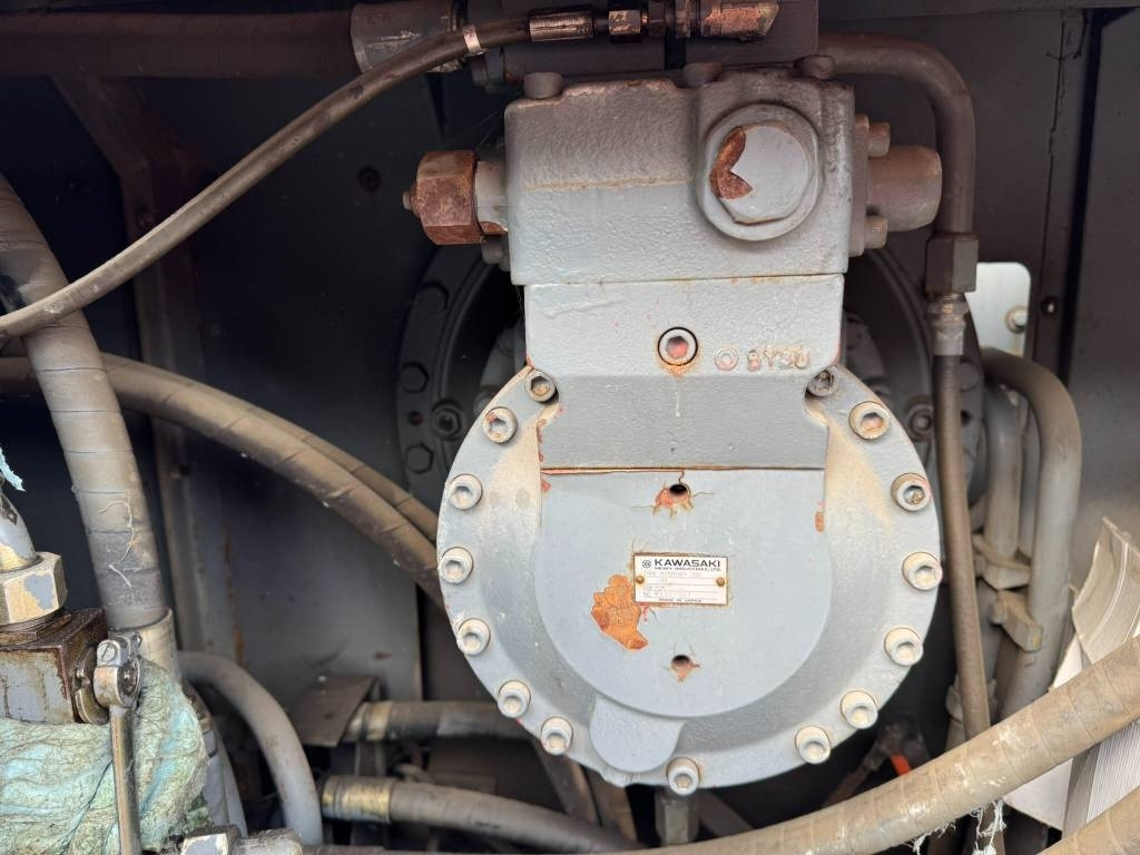 Grúa sobre orugas Hitachi KH300-3 PD: foto 15