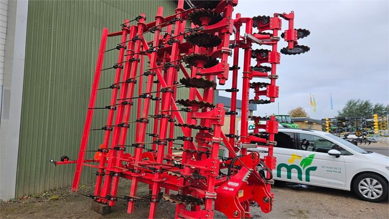 He-Va Top strigle 800 - Grada: foto 1 He-Va Top strigle 800 - Grada: foto 1