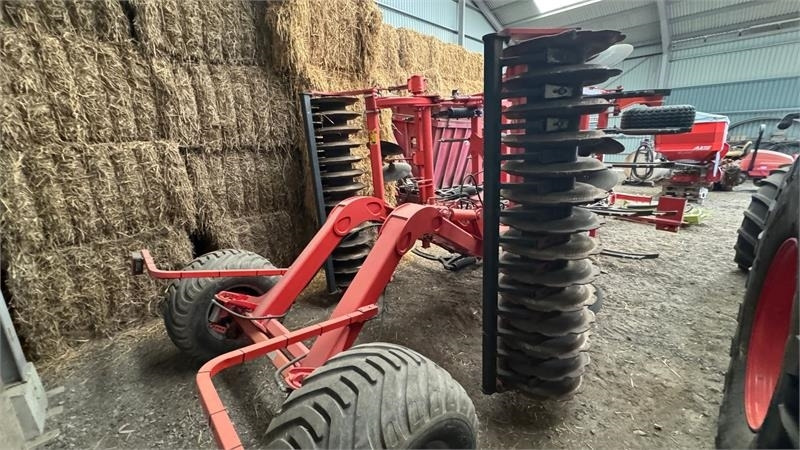 Kuhn CULTIMER L4000 Bugseret - Grada: foto 3 Kuhn CULTIMER L4000 Bugseret - Grada: foto 3