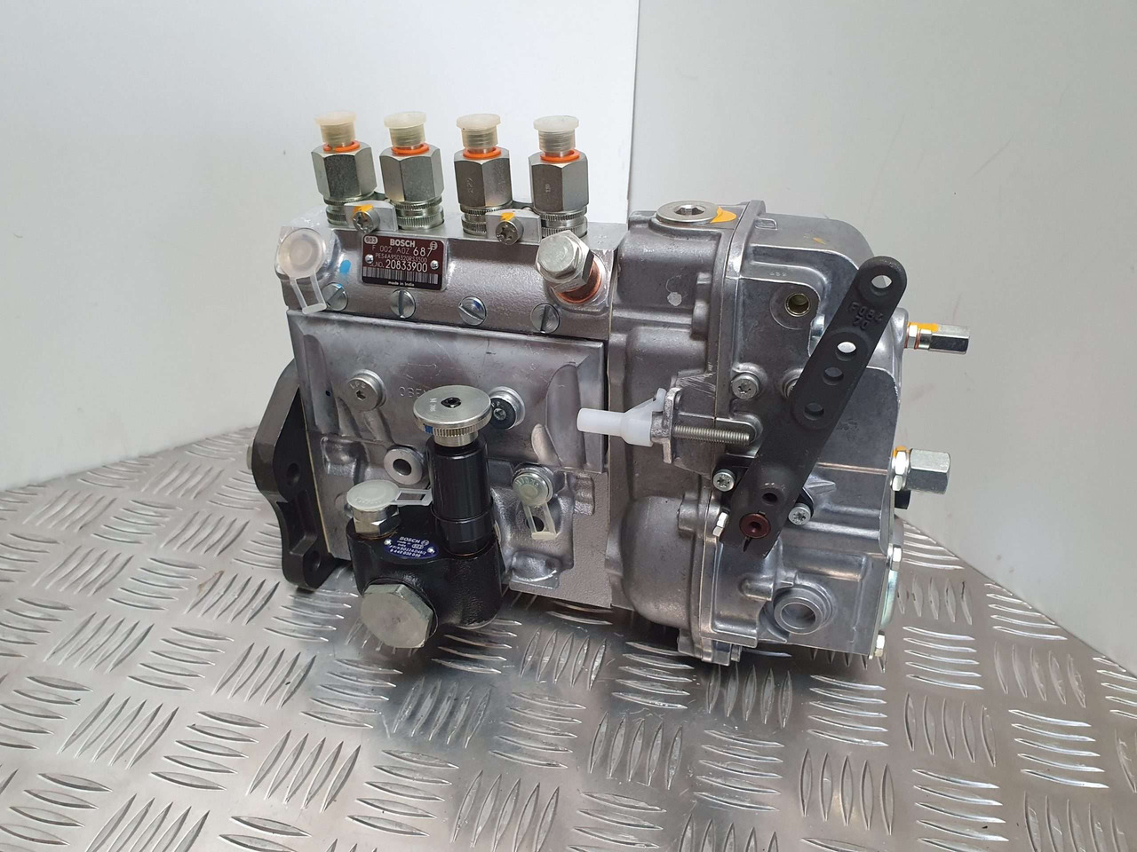JCB 2DX Injection pump 333/y3578 Bosch - Motor y piezas para Maquinaria de construcción: foto 1 JCB 2DX Injection pump 333/y3578 Bosch - Motor y piezas para Maquinaria de construcción: foto 1