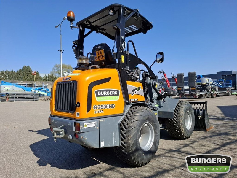 Giant G2500 - Minicargadora de cadenas: foto 3 Giant G2500 - Minicargadora de cadenas: foto 3